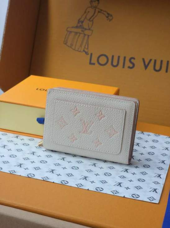 Picture of Louis Vuitton Wallets _SKUfw201145001fw
